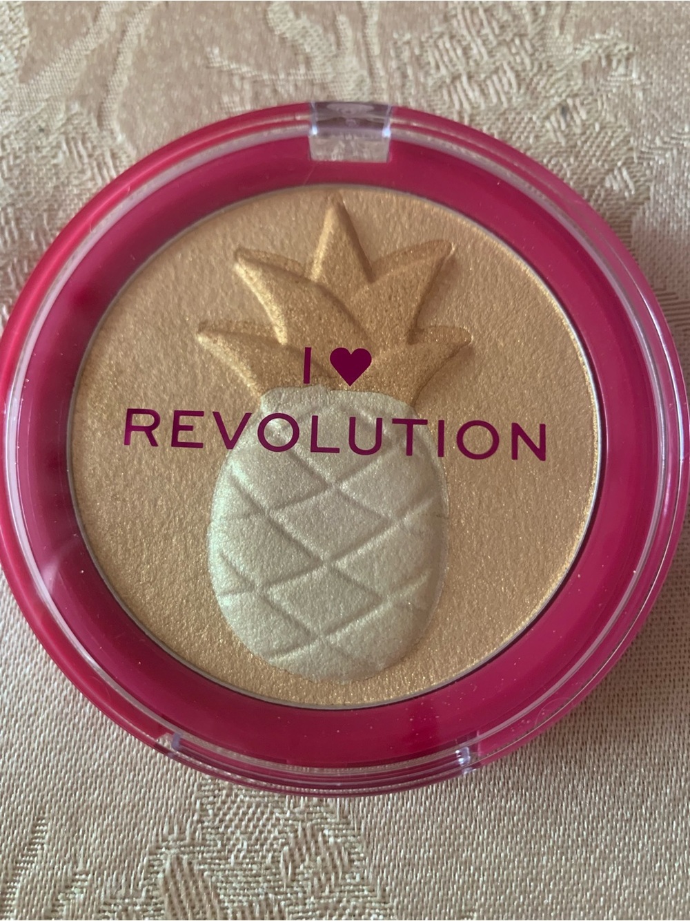 Revolution Golden Pineapple Highlighter - Gold brand new